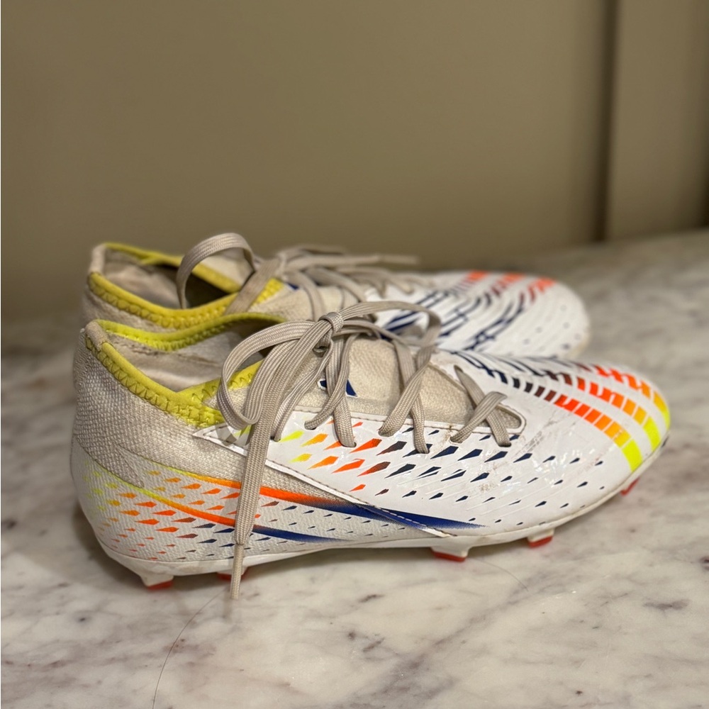 Kids Adidas Predator Soccer Cleats- Size 2.5